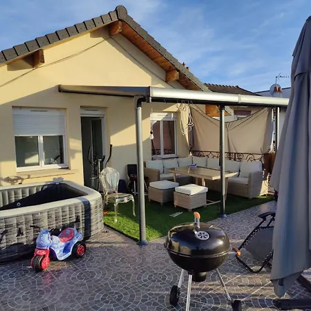 Ma Maison, La Votre